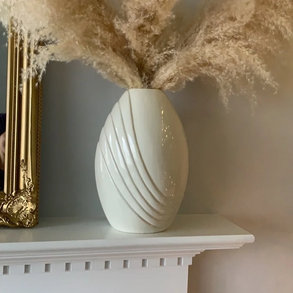 NCI Oval egg shape 1980s Off white Swelling Vase 12.5” MCM‎ vintage ceramic home